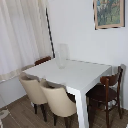 Silent Corner 2 *